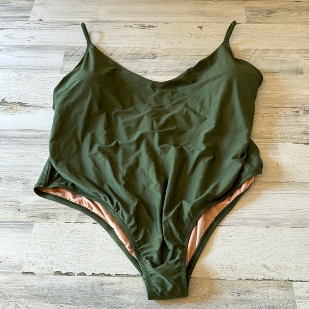 NWT J. Crew DD V-neck cross-back one-piece swimsuit
BF162 OLIVE GREEN Sz 24 - Picture 2 of 6